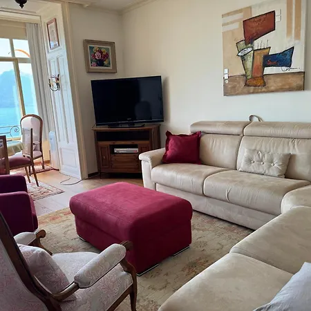 Panoramic View Apartment Territet